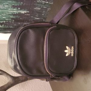 🌝Adidas Black Mini Backpack